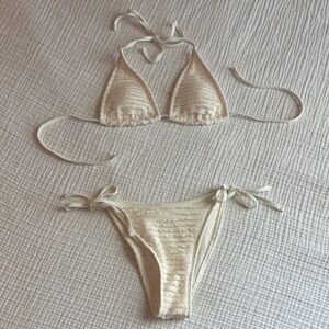 NWOT Cream Ruffle Bikini Set